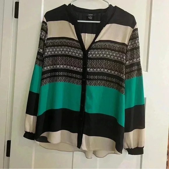Alfani Size 8 Women’s Blouse Long Sleeve Work Attire, Green Brown Pleated - Picture 1 of 8